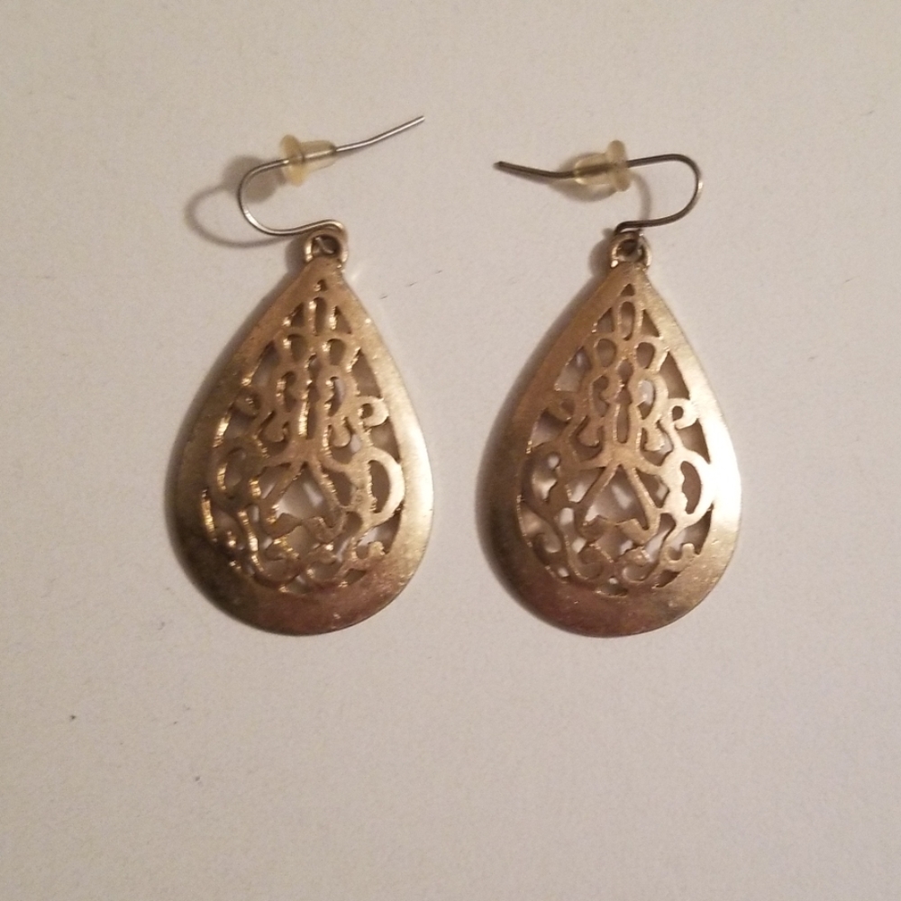 Gold earrings